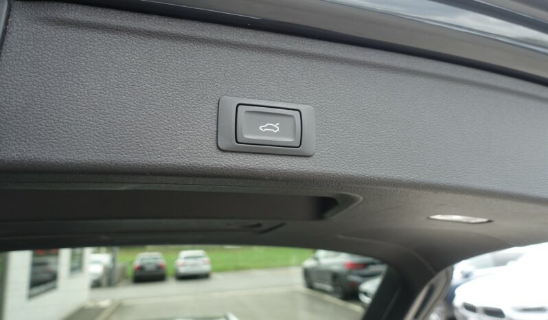 AUDI A4 AVANT 30 TDI MHEV S-TRONIC complet