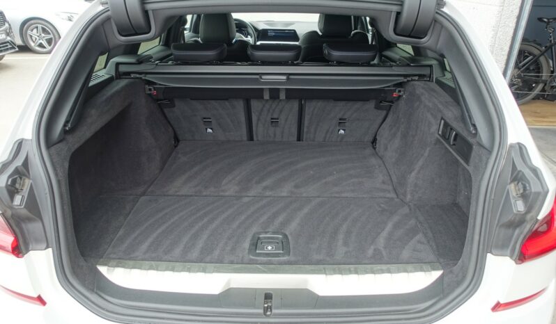 BMW 320 E TOURING HYBRIDE RECHARGEABLE 204 CH PACK M complet