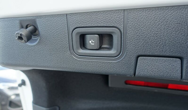 MERCEDES CLA 180D BERLINE AMG-LINE complet