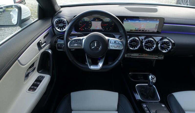 MERCEDES CLA 180D BERLINE AMG-LINE complet