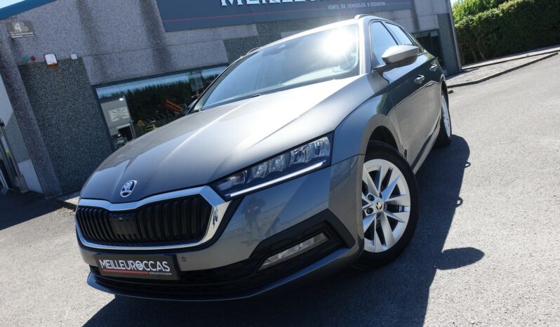 SKODA OCTAVIA COMBI 2.0 TDI DSG7 150 CH complet