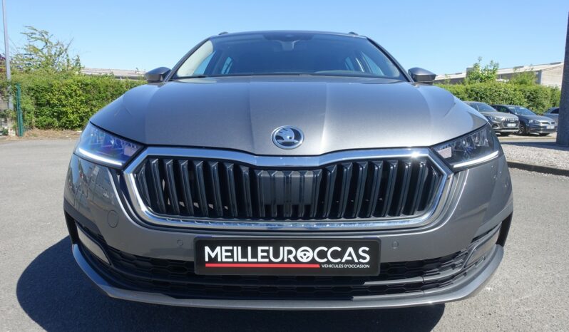 SKODA OCTAVIA COMBI 2.0 TDI DSG7 150 CH complet