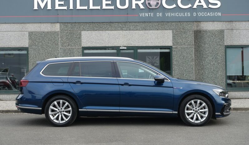VOLKSWAGEN PASSAT SW 218 CH GTE HYBRIDE RECHARGEABLE DSG complet