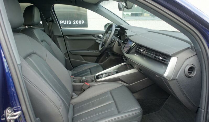 AUDI A3 SPORTBACK 40 TFSI E TRON S-TRONIC 204 CH HYBRIDE RECHARGEABLE complet