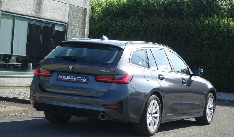 BMW 320 E TOURING HYBRIDE RECHARGEABLE 204 CH complet