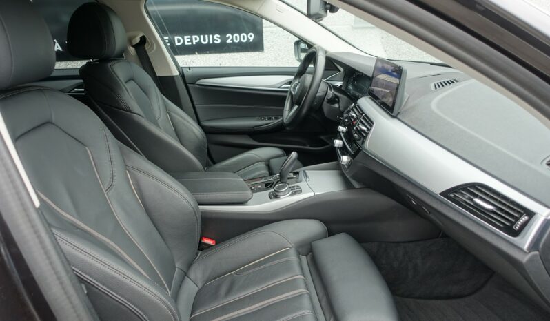 BMW 520 E HYBRIDE RECHARGEABLE 204 CH complet