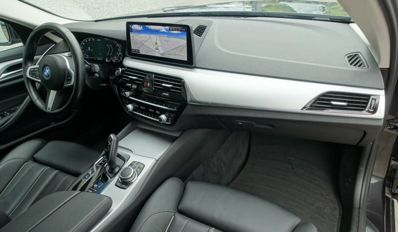 BMW 520 E HYBRIDE RECHARGEABLE 204 CH complet