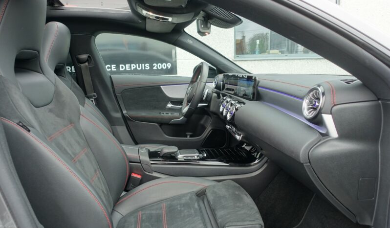 MERCEDES CLASSE CLA 200D SHOOTING BRAKE 150 CH AMG-LINE complet