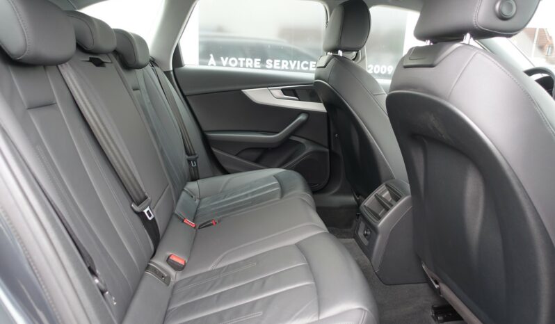 AUDI A4 AVANT 30 TDI MHEV S-TRONIC complet