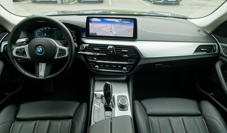 BMW 520 E HYBRIDE RECHARGEABLE 204 CH complet