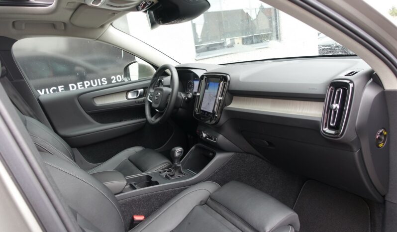 VOLVO XC 40 D3 2.0 L 150CH  INSCRIPTION complet