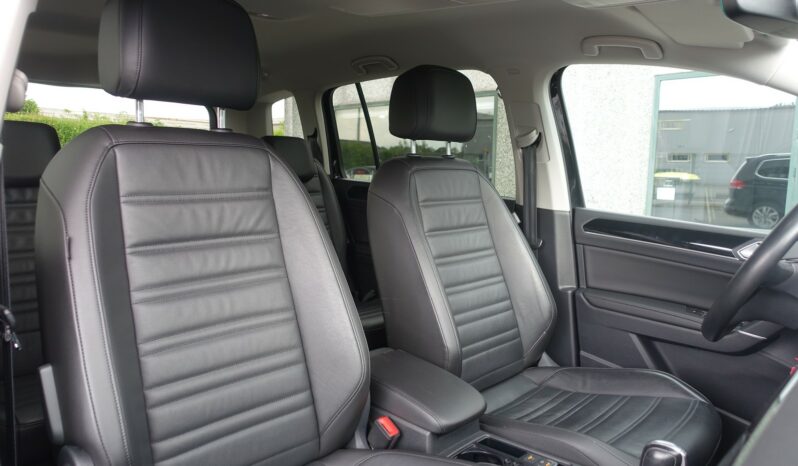VOLKSWAGEN TOURAN 1.5L TSI DSG 150 CH  HIGHLINE complet