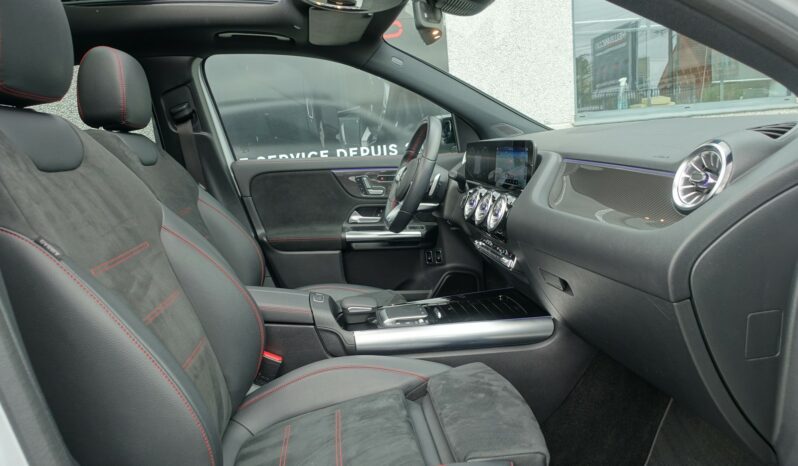 MERCEDES CLASSE GLA 250 E HYBRIDE RECHARGEABLE 262 CH AMG-LINE complet
