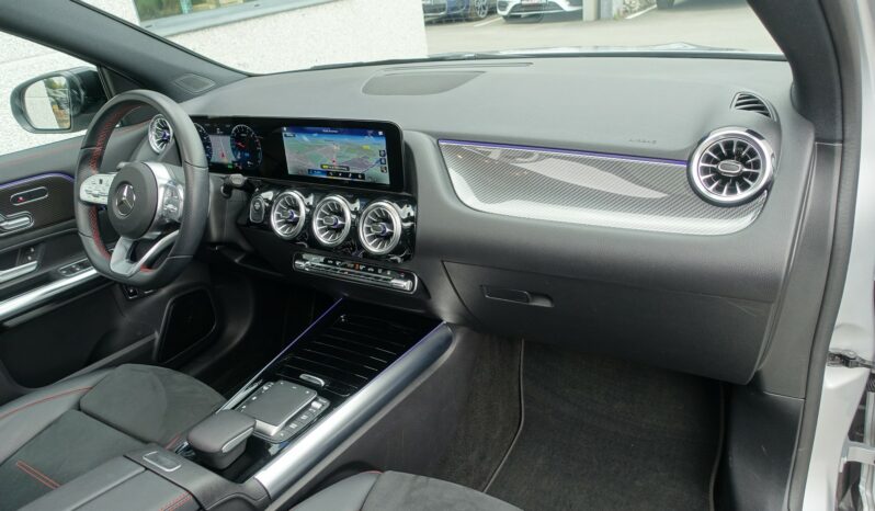 MERCEDES CLASSE GLA 250 E HYBRIDE RECHARGEABLE 262 CH AMG-LINE complet