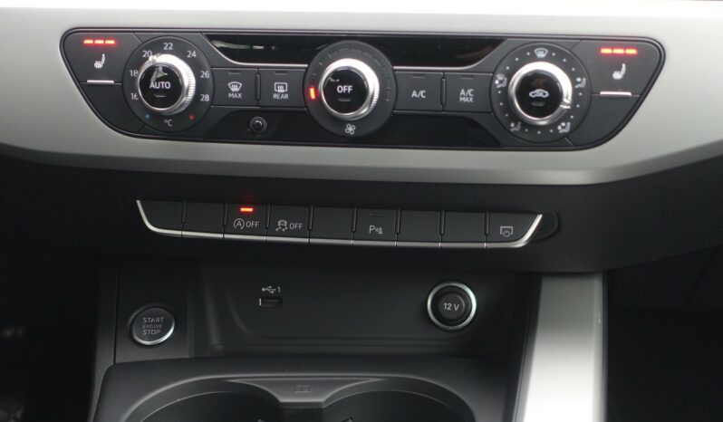 AUDI A4 AVANT 30 TDI MHEV S-TRONIC complet