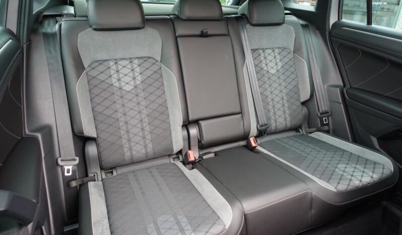 VOLKSWAGEN TIGUAN 245 CH E HYBRIDE RECHARGEABLE R-LINE complet