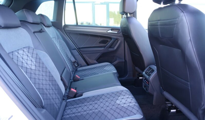 VOLKSWAGEN TIGUAN 2.0L TDI DSG7 150 CH IQ-DRIVE R-LINE complet