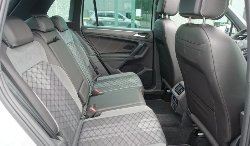 VOLKSWAGEN TIGUAN 245 CH E HYBRIDE RECHARGEABLE R-LINE complet