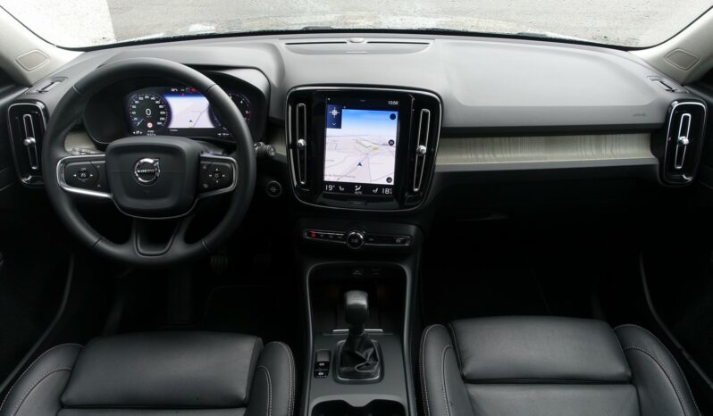 VOLVO XC 40 D3 2.0 L 150CH  INSCRIPTION complet