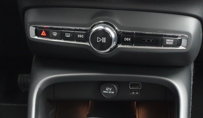 VOLVO XC 40 D3 2.0 L 150CH  INSCRIPTION complet