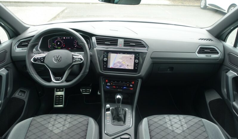 VOLKSWAGEN TIGUAN 245 CH E HYBRIDE RECHARGEABLE R-LINE complet