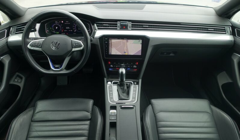 VOLKSWAGEN PASSAT SW 218 CH GTE HYBRIDE RECHARGEABLE DSG complet