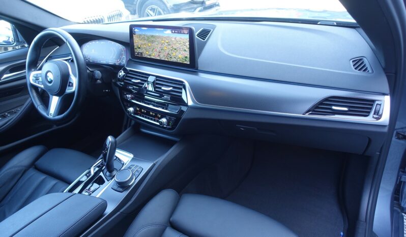 BMW 530 E HYBRIDE RECHARGEABLE 184 CH + 80 KW  PACK M complet