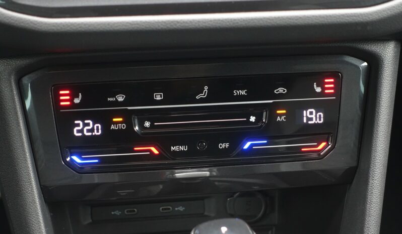 VOLKSWAGEN TIGUAN 245 CH E HYBRIDE RECHARGEABLE R-LINE complet