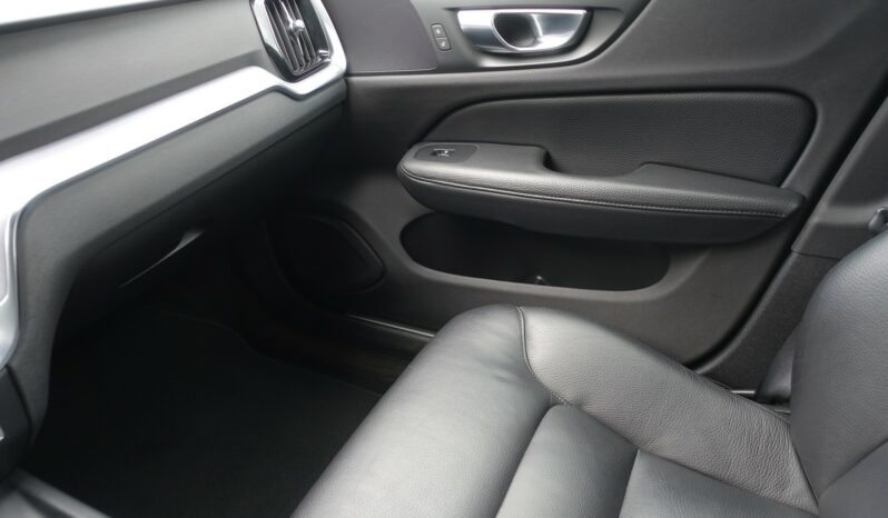 VOLVO V 60 D3 2.0 L GEARTRONIC 150CH  MOMENTUM complet