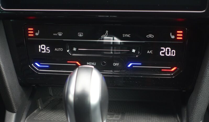 VOLKSWAGEN PASSAT SW 218 CH GTE HYBRIDE RECHARGEABLE DSG complet