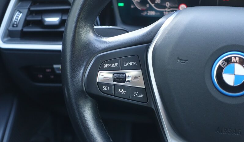 BMW 320 E TOURING HYBRIDE RECHARGEABLE 204 CH complet
