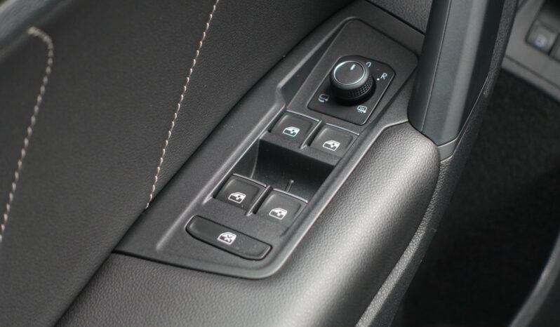 VOLKSWAGEN TIGUAN 245 CH E HYBRIDE RECHARGEABLE R-LINE complet