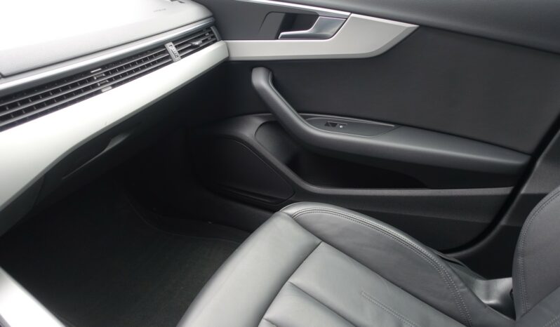 AUDI A4 AVANT 30 TDI MHEV S-TRONIC complet