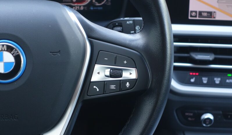 BMW 320 E TOURING HYBRIDE RECHARGEABLE 204 CH complet