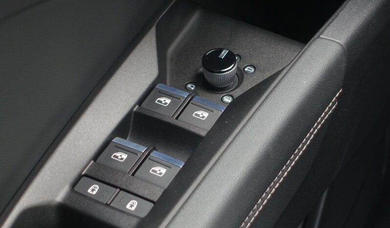 AUDI Q4 40 E-TRON S-TRONIC 204 CH complet