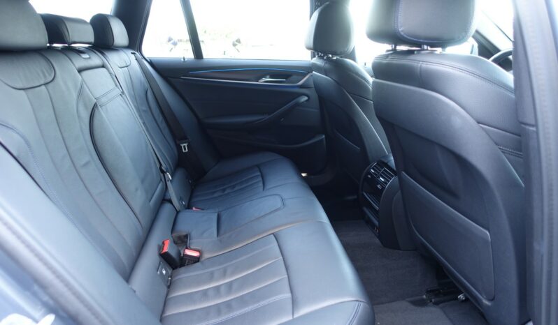 BMW 530 E HYBRIDE RECHARGEABLE 184 CH + 80 KW  PACK M complet
