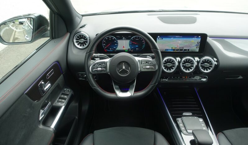 MERCEDES CLASSE GLA 250 E HYBRIDE RECHARGEABLE 262 CH AMG-LINE complet