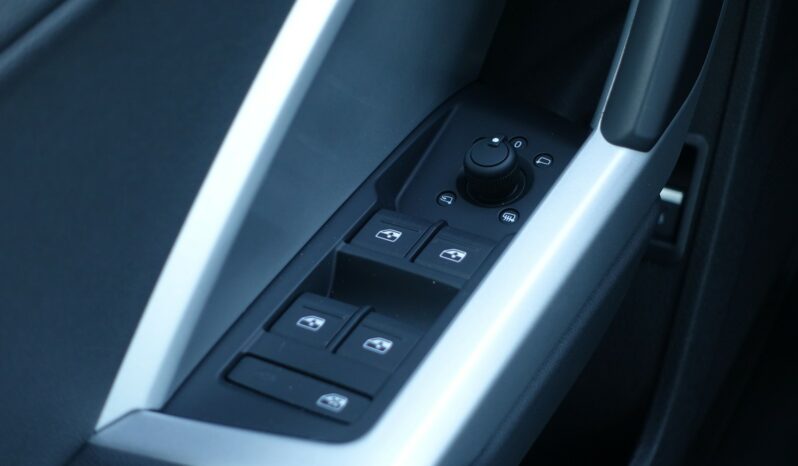 AUDI Q3 45 TFSI E S-TRONIC 245 CH HYBRIDE RECHARGEABLE complet