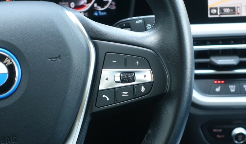 BMW 320 E TOURING HYBRIDE RECHARGEABLE 204 CH complet