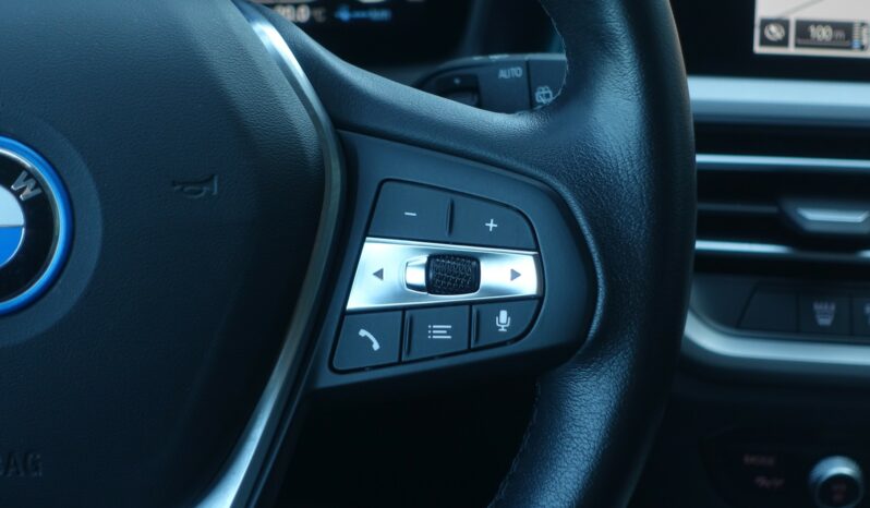 BMW 320 E TOURING HYBRIDE RECHARGEABLE 204 CH complet