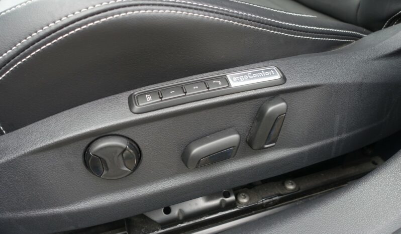 VOLKSWAGEN PASSAT SW 218 CH GTE HYBRIDE RECHARGEABLE DSG complet