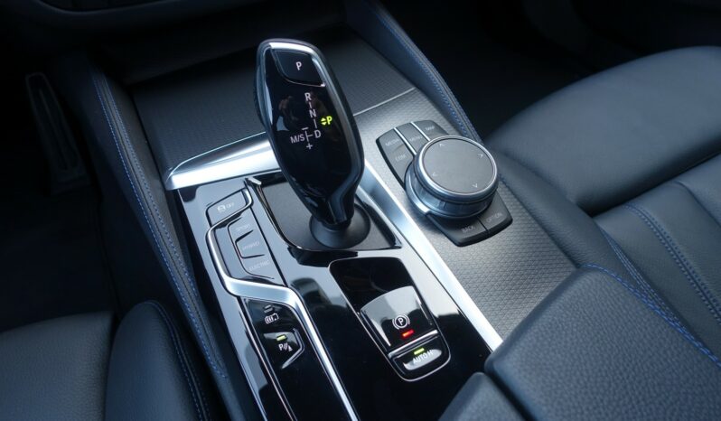BMW 530 E HYBRIDE RECHARGEABLE 184 CH + 80 KW  PACK M complet