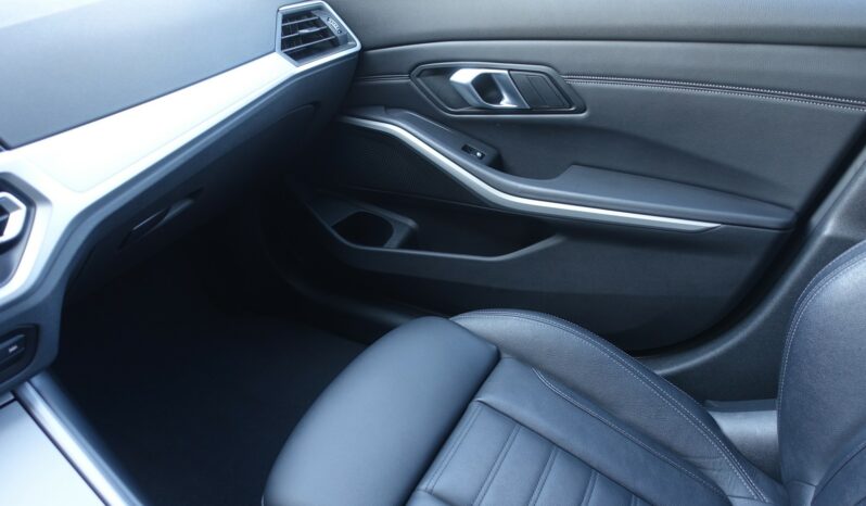 BMW 320 E TOURING HYBRIDE RECHARGEABLE 204 CH complet