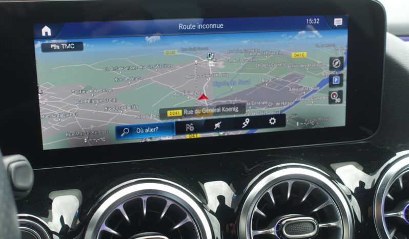 MERCEDES CLASSE GLA 250 E HYBRIDE RECHARGEABLE 262 CH AMG-LINE complet