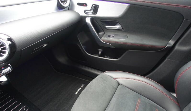 MERCEDES CLASSE CLA 200D SHOOTING BRAKE 150 CH AMG-LINE complet