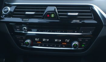 BMW 530 E HYBRIDE RECHARGEABLE 184 CH + 80 KW  PACK M complet