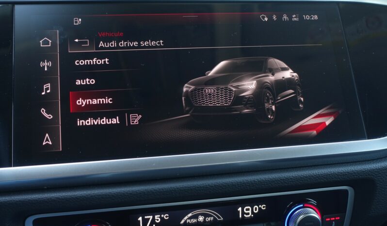 AUDI Q3 45 TFSI E S-TRONIC 245 CH HYBRIDE RECHARGEABLE complet