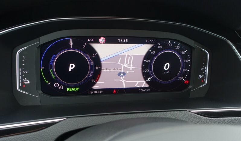 VOLKSWAGEN PASSAT SW 218 CH GTE HYBRIDE RECHARGEABLE DSG complet