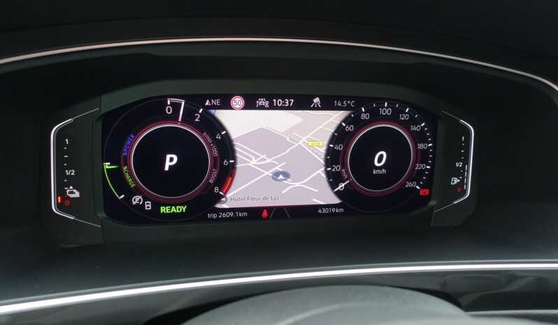 VOLKSWAGEN TIGUAN 245 CH E HYBRIDE RECHARGEABLE R-LINE complet