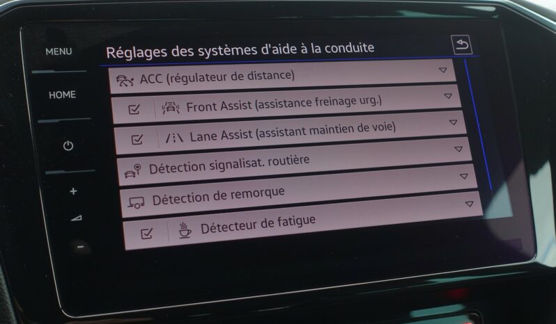 VOLKSWAGEN PASSAT SW 218 CH GTE HYBRIDE RECHARGEABLE DSG complet